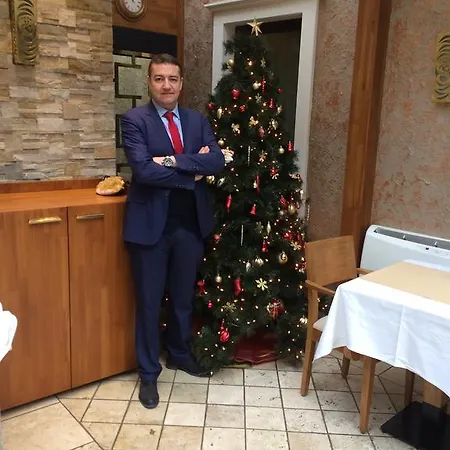 特殊类别百万石酒店 3*